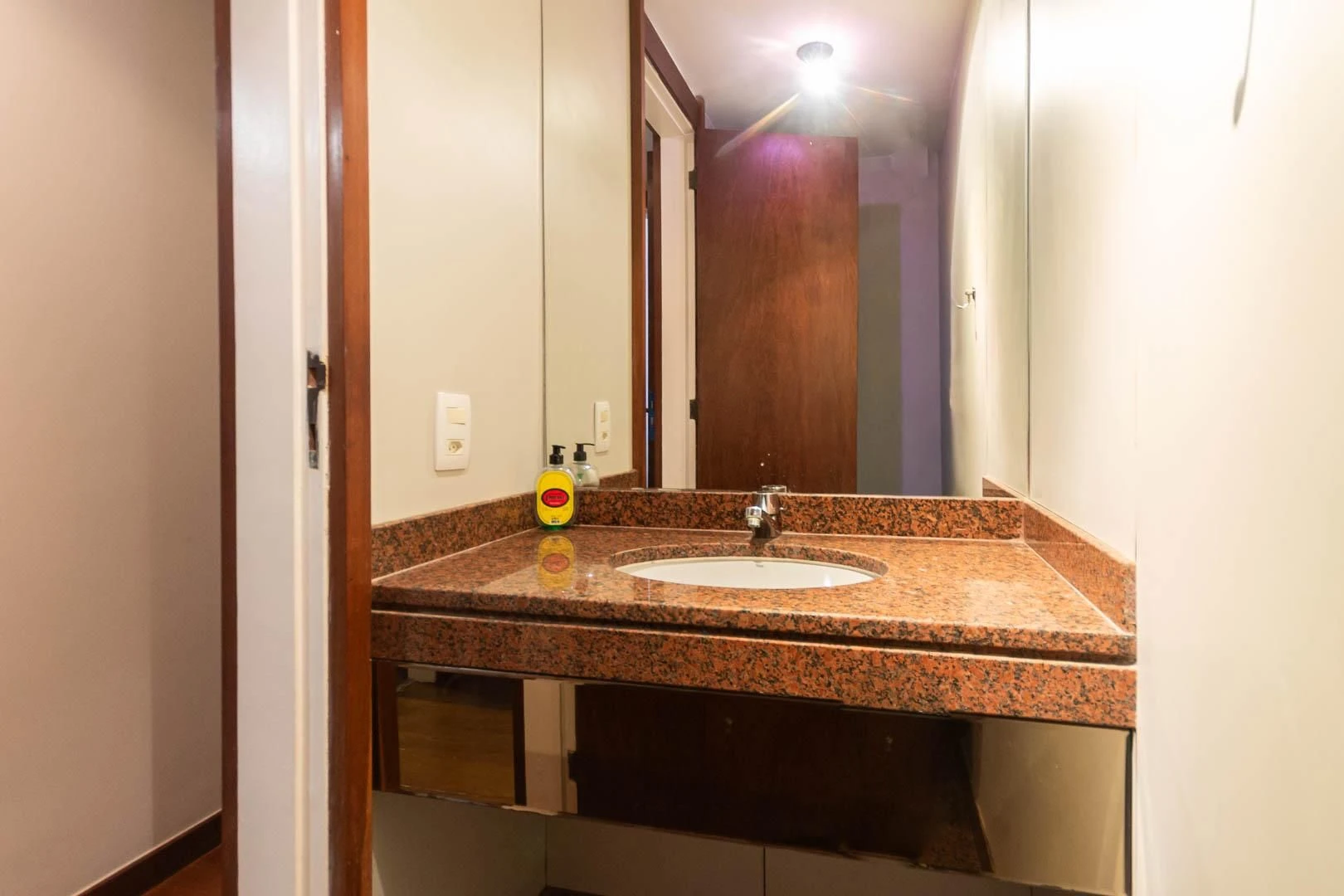 Apartamento mobiliado com 4 quartos e 2 vagas — photo 63