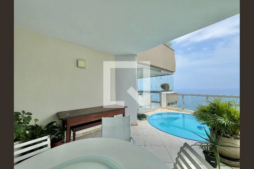 Apartment, 450 m², with a glass-enclosed balcony — photo 27