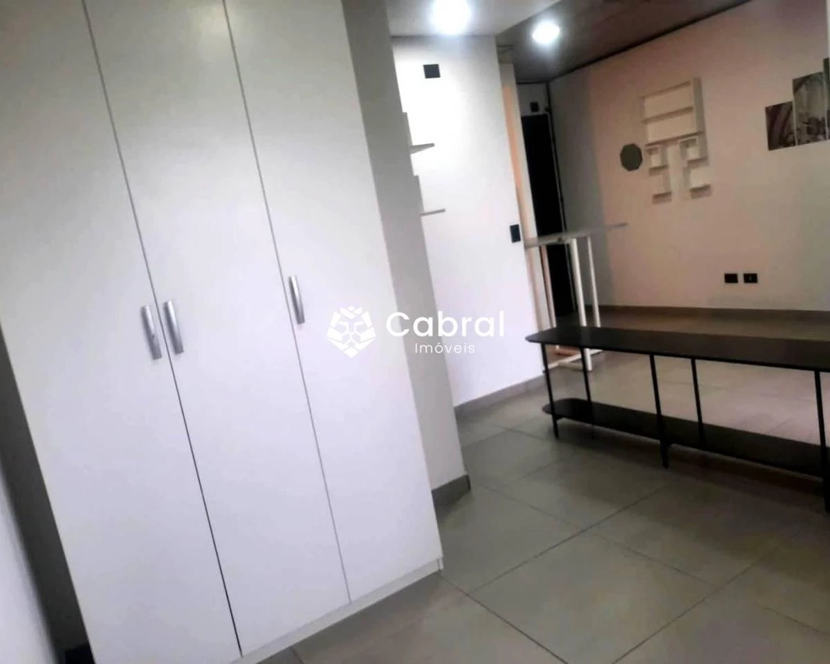 Balcony with a grill in a one-bedroom apartment, 35 m² — photo 18