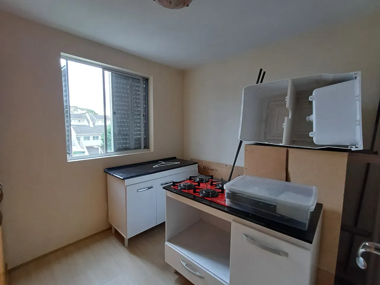 3-bedroom apartment with a grill on the balcony in Curitiba — photo 3