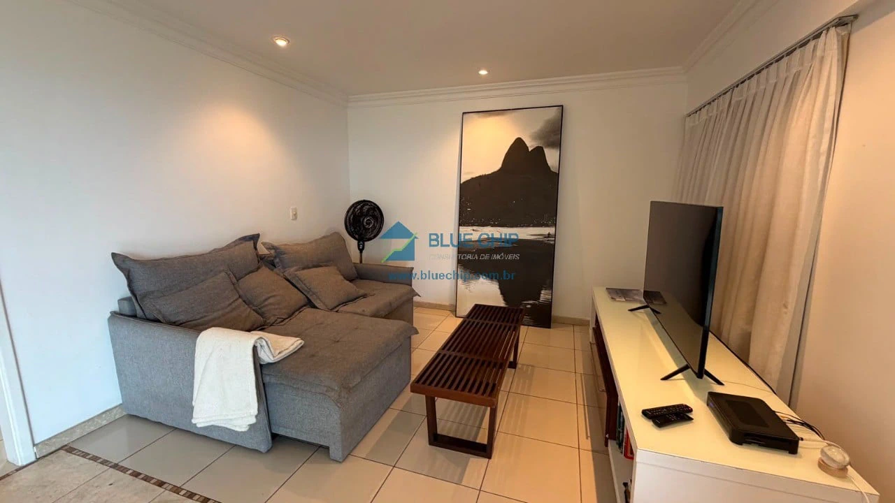 Furnished 3-bedroom apartment with enclosed balcony — photo 14