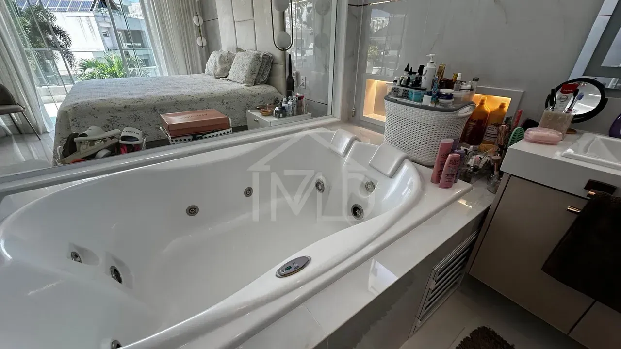 Furnished house with 4 bedrooms and 5 baths, 400 m² — photo 8
