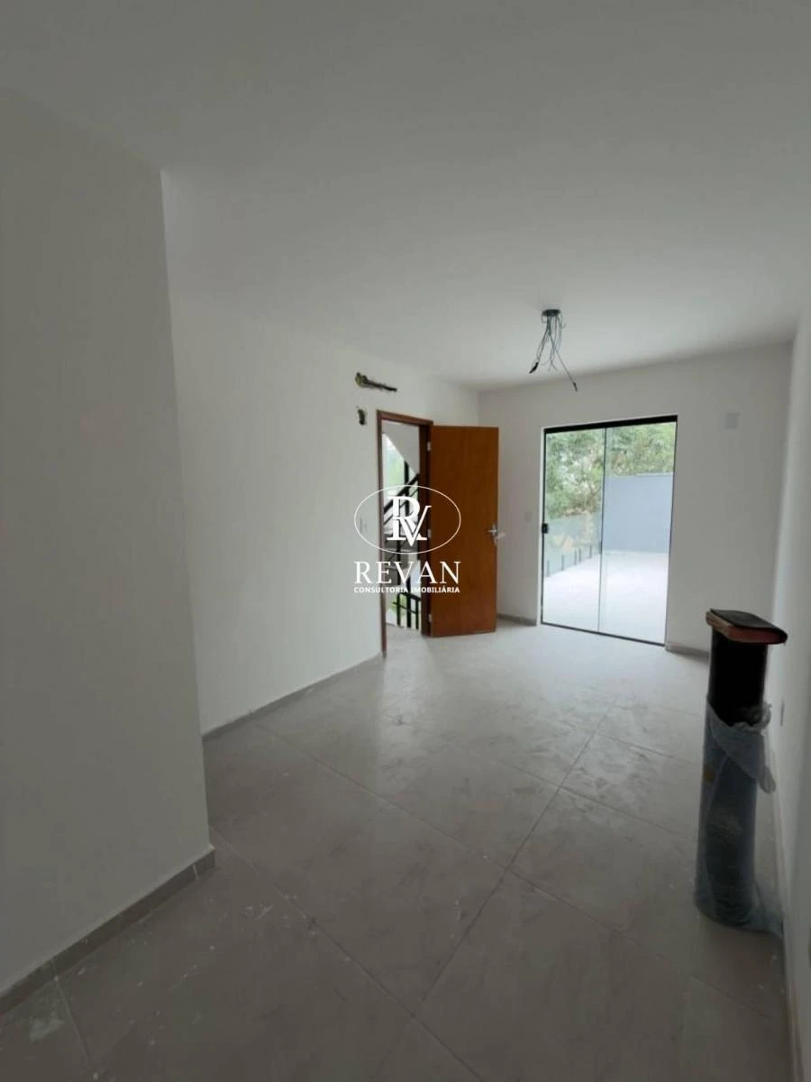 Floor-to-ceiling windows in a 4-bedroom house, 157 m² — photo 13