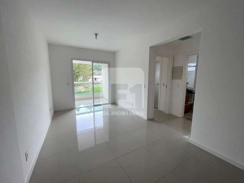 Floor-to-ceiling windows in a 2-bedroom apartment, 87 m² — photo 5