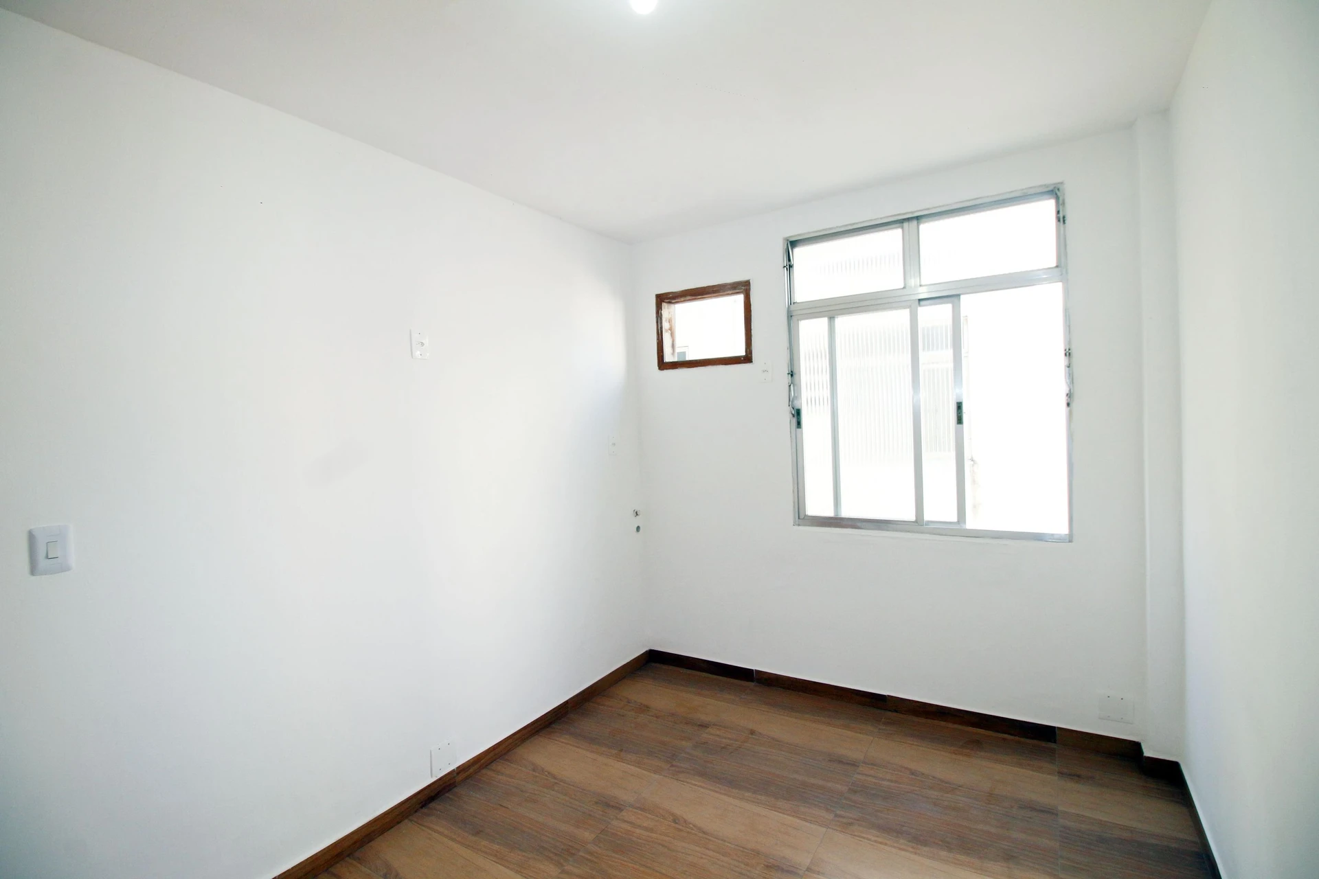 Apartment, 48 m², with wood or laminate floors — photo 19
