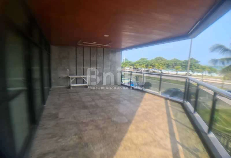 4-bedroom apartment with 271 m² and 3 parking spots — photo 5