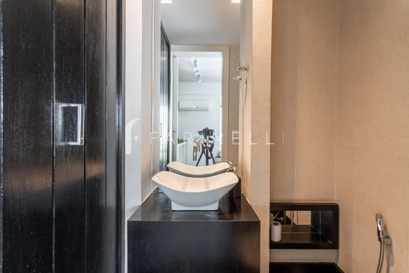 Furnished duplex apartment with 1 bedroom and 3 bathrooms — photo 19
