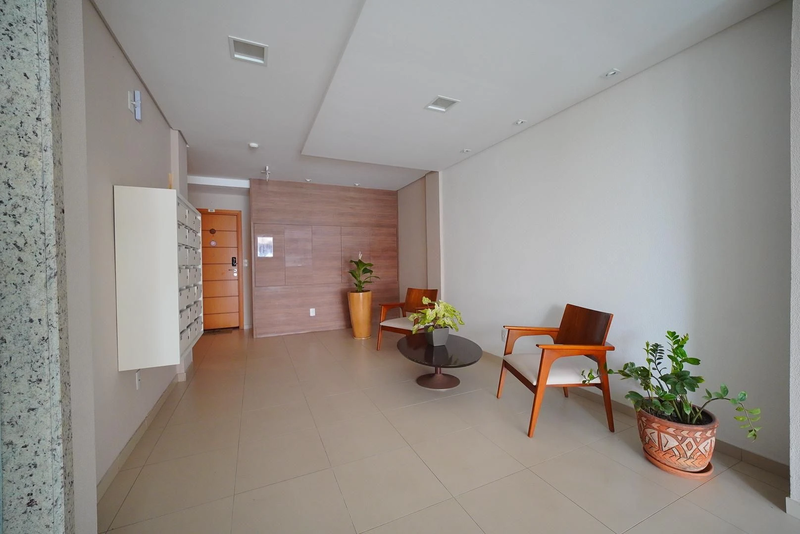 2-bedroom apartment with a private pool — photo 43
