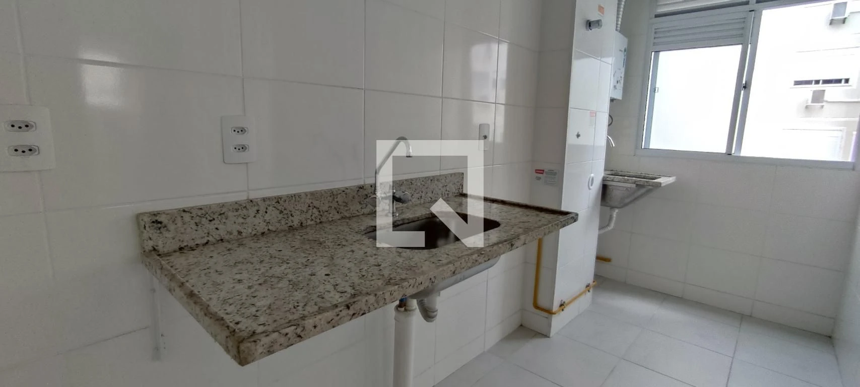 2-bedroom apartment in a building with a pool — photo 21