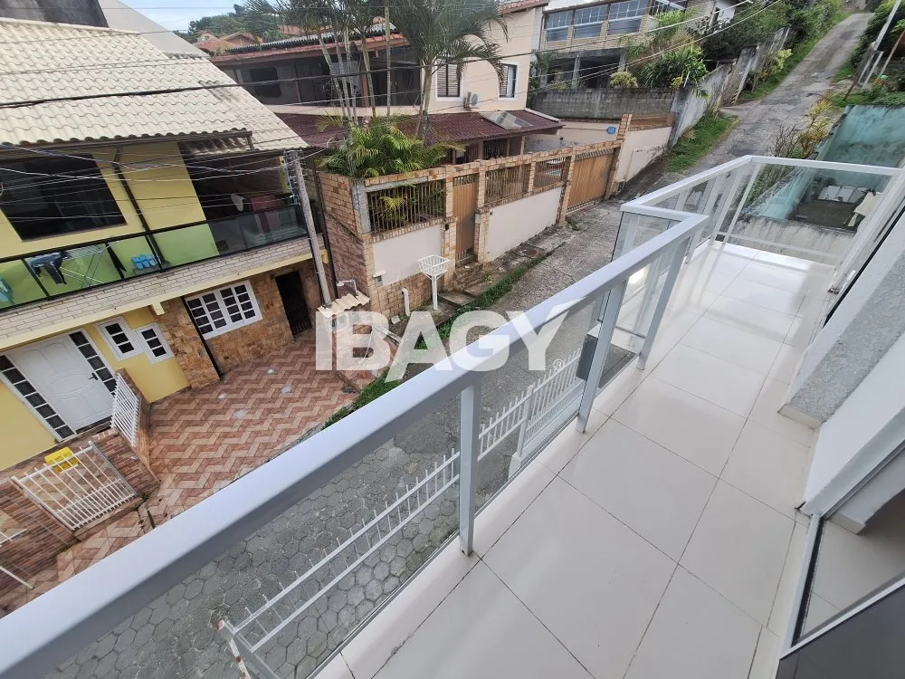155 m² house with 2 bedrooms and a guest half-bath — photo 12