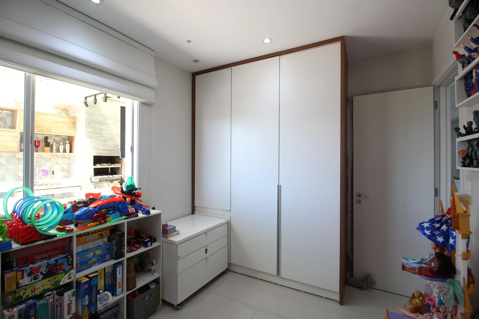 Rental apartment with 4 bedrooms and 4 bathrooms — photo 31