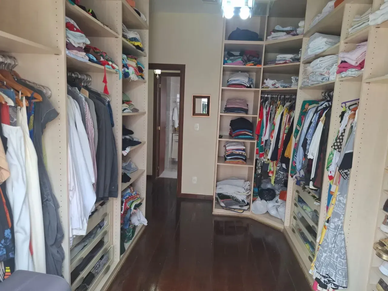 Furnished apartment with 3 bedrooms and 380 m² — photo 5