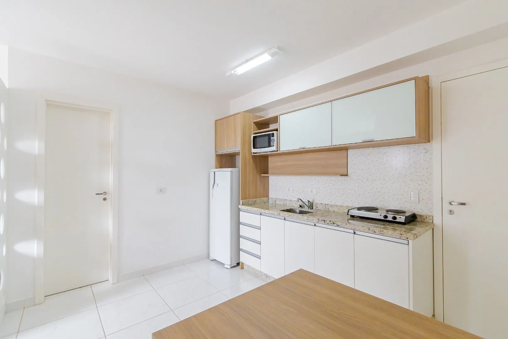 Furnished 1-bedroom apartment with balcony — photo 7