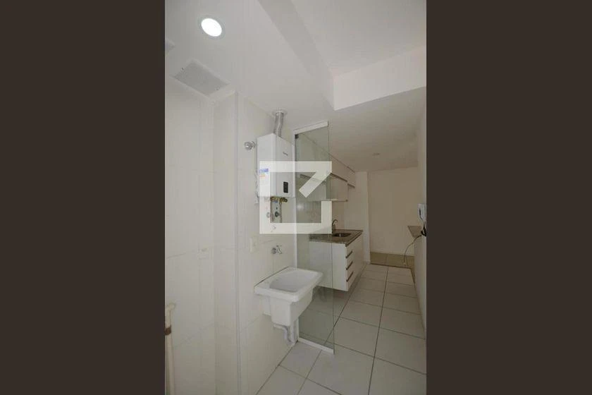 4-bedroom apartment in a building with a gym — photo 38