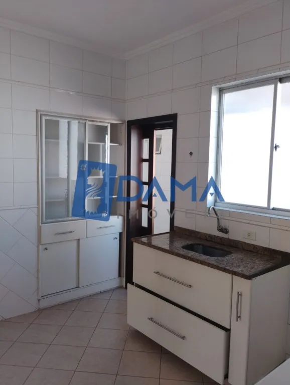 Apartamento com 3 quartos e cozinha fechada de 109 m² — photo 36