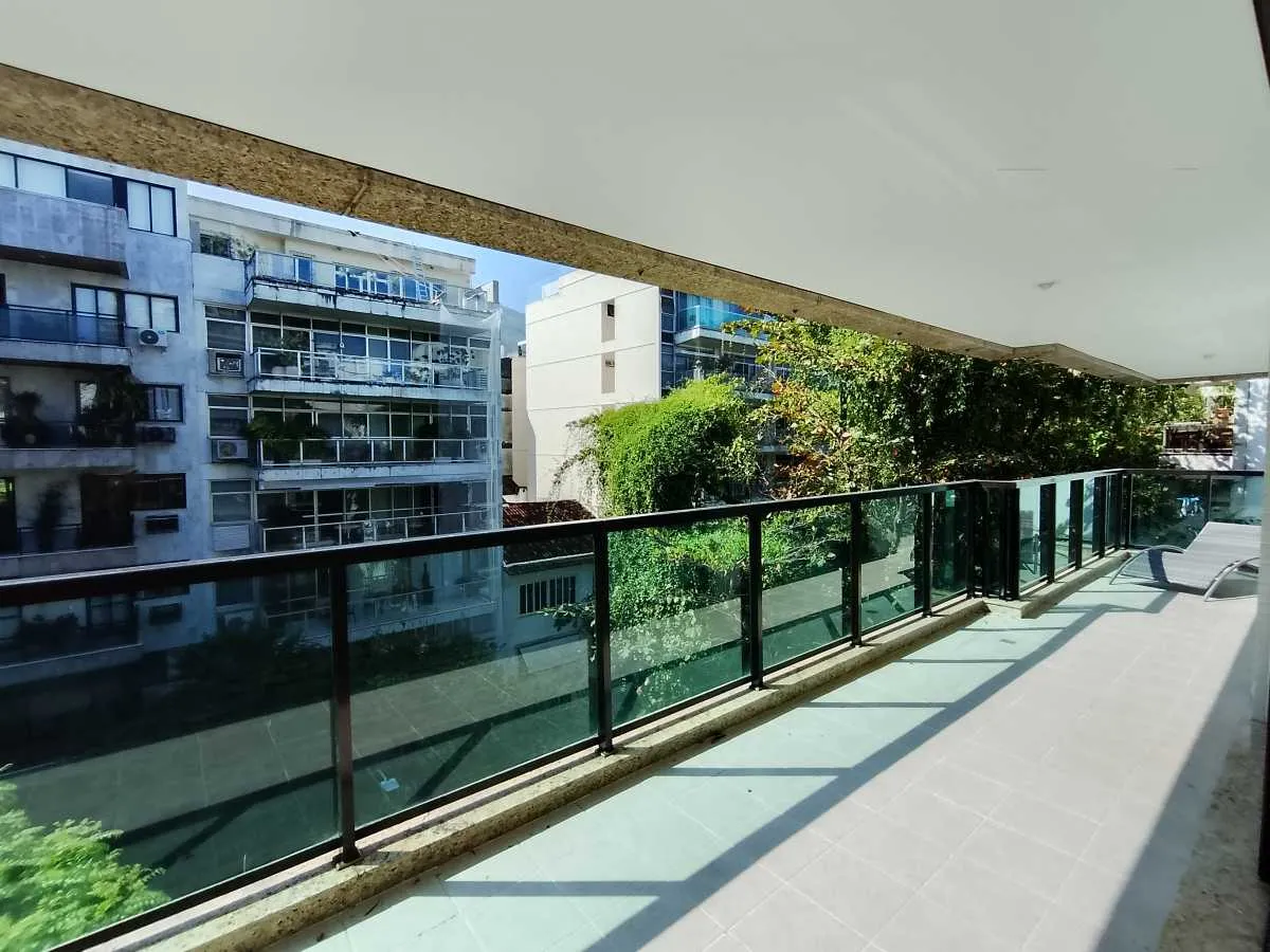 Apartamento mobiliado com 3 quartos e 5 banheiros — photo 18