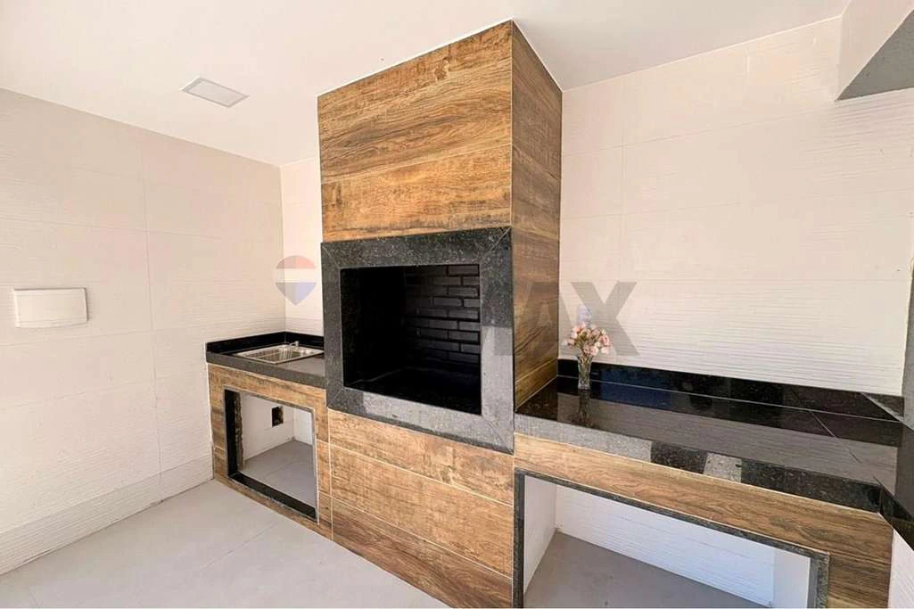 4-suite house with 305 m² and 3 parking spaces — photo 15
