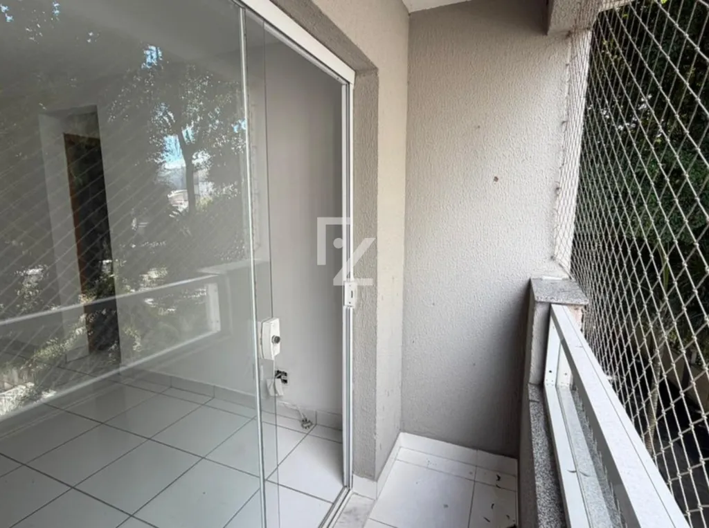 Unfurnished apartment with 2 bedrooms and 2 bathrooms — photo 10