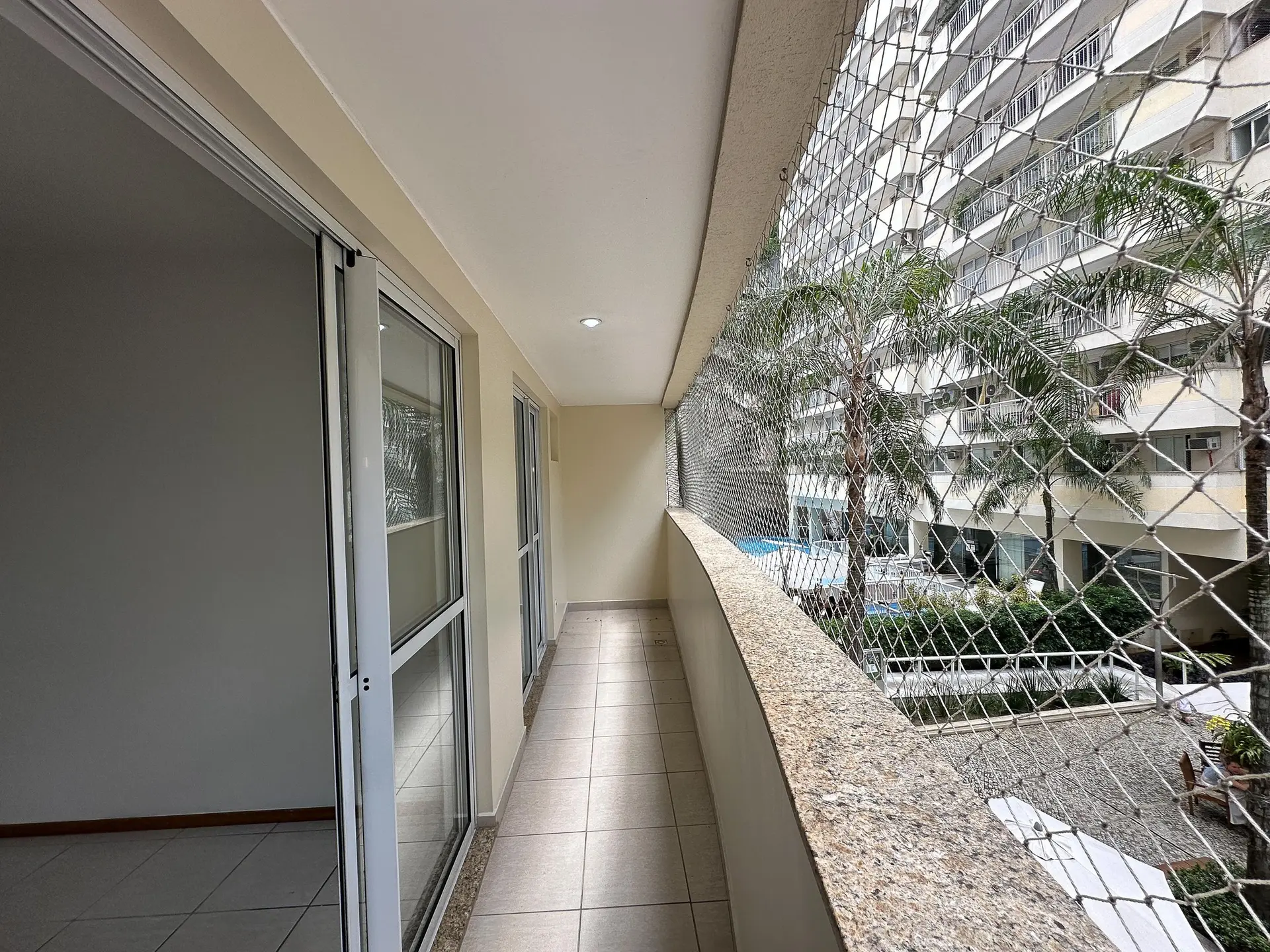 3-bedroom apartment in a building with a sauna