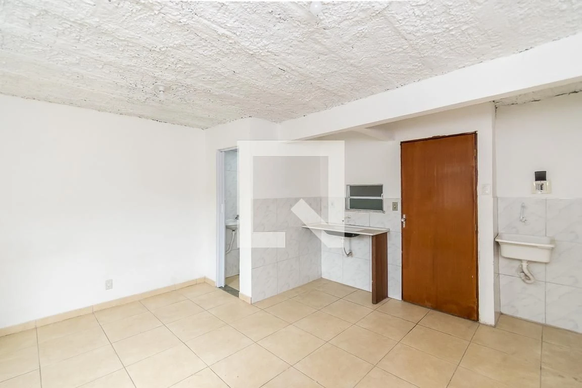 Estúdio sem mobília com 1 quarto e 1 banheiro — photo 2