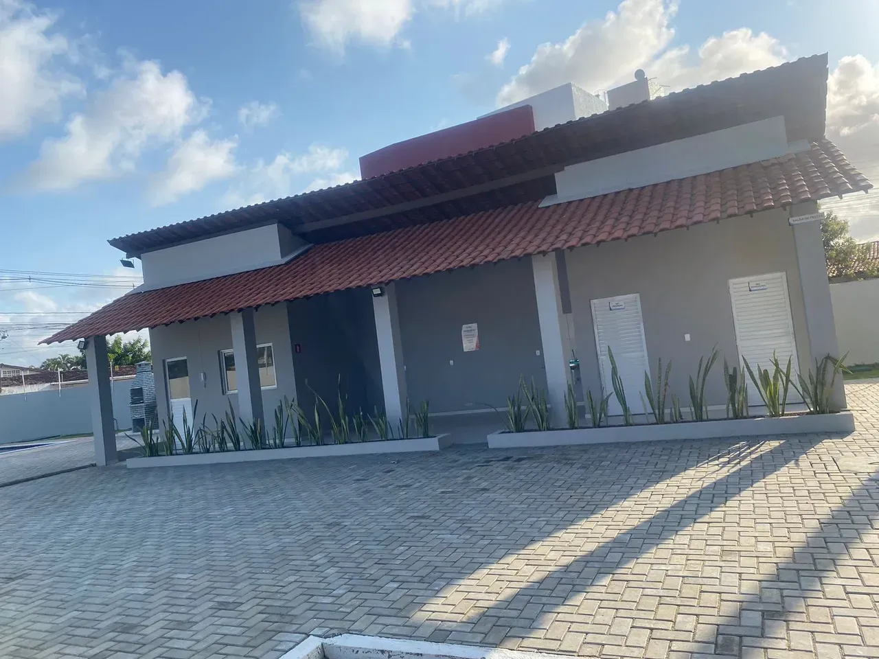 Квартира с 2 спальнями, в доме есть тренажёрный зал — photo 16