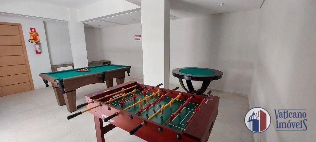 Wood or laminate floors in a 2-bedroom apartment, 55 m² — photo 21