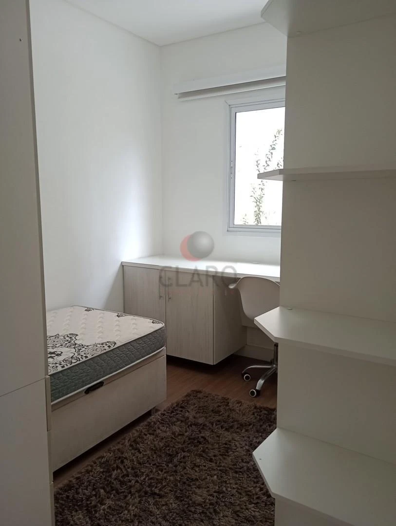 3-bedroom apartment with a home office — photo 4