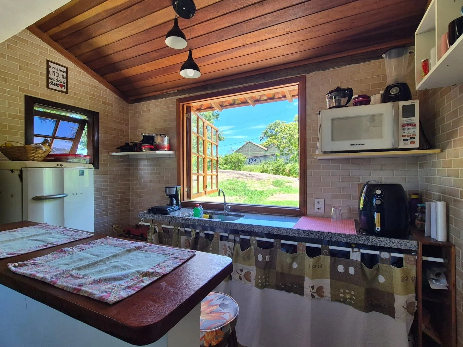 Furnished house, 2100 m², with a grill on the balcony — photo 27