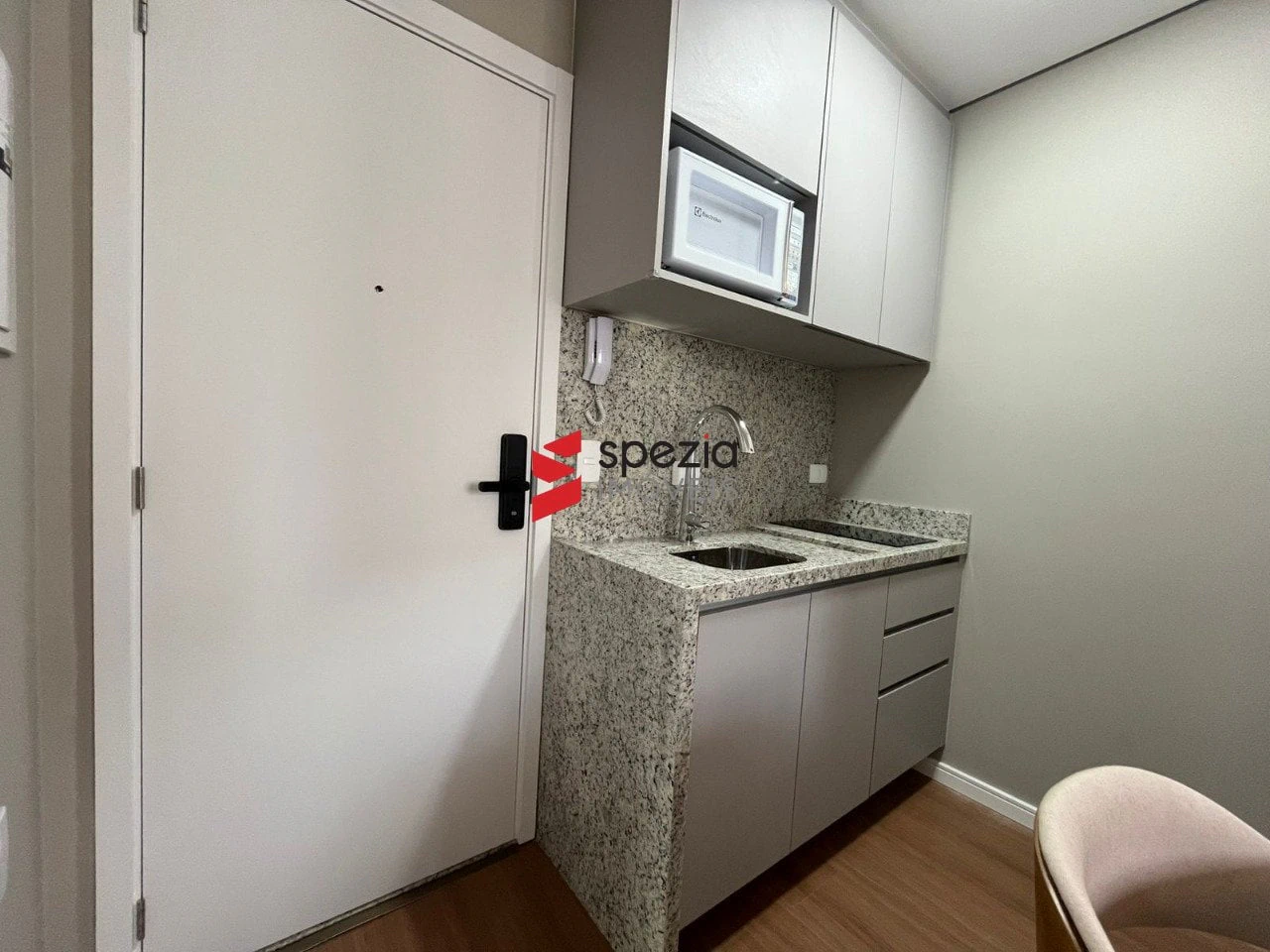 Apartamento mobiliado com 1 quarto, 38 m² e vaga — photo 4