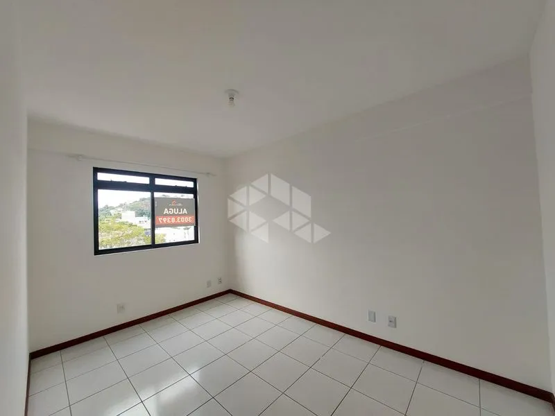 3-bedroom apartment with a balcony and 1 parking spot — photo 15