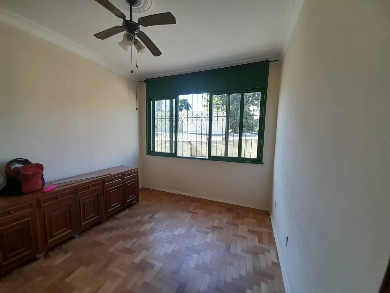 Apartment, 66 m², with wood or laminate floors — photo 8