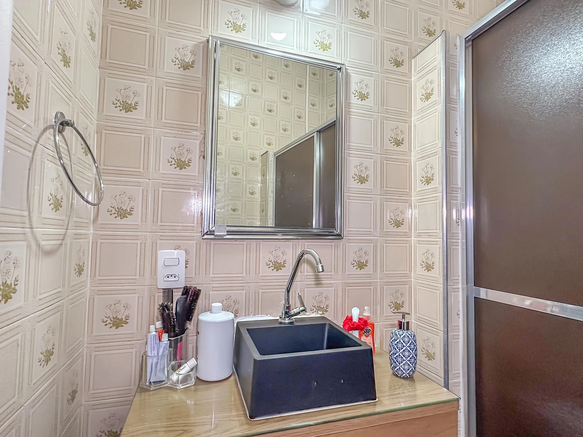 Furnished 2-bedroom apartment with a balcony — photo 13