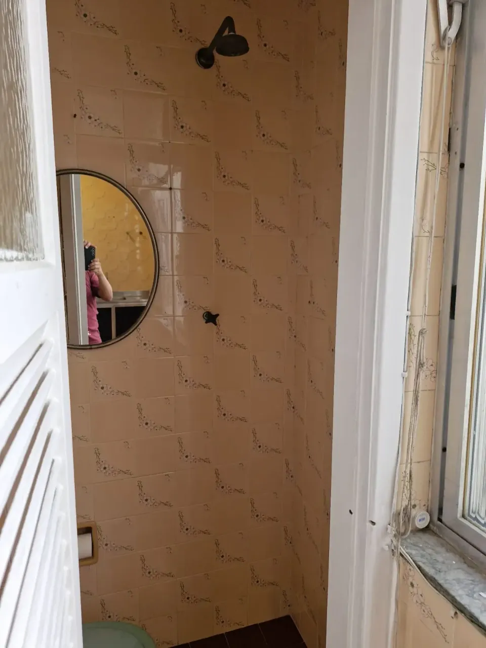 65 m² apartment with a closed kitchen and gas stove — photo 20