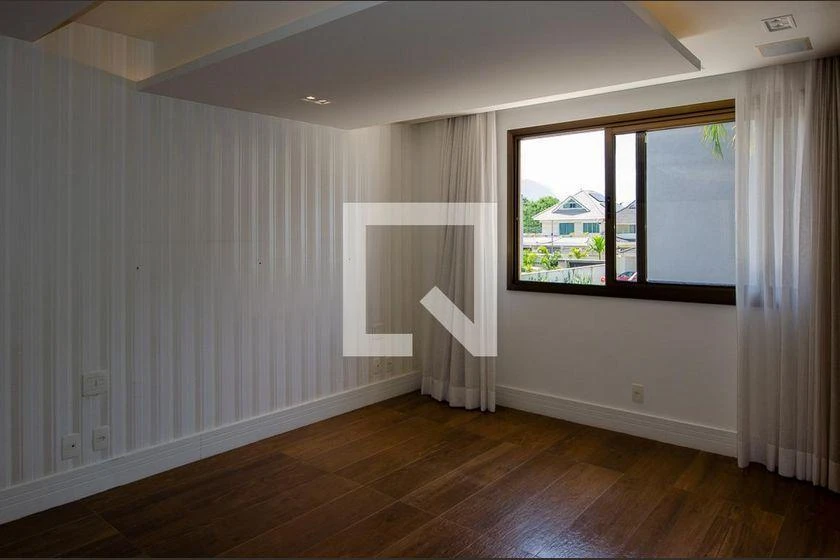 Casa de 4 quartos com 234 m² e 6 banheiros — photo 15