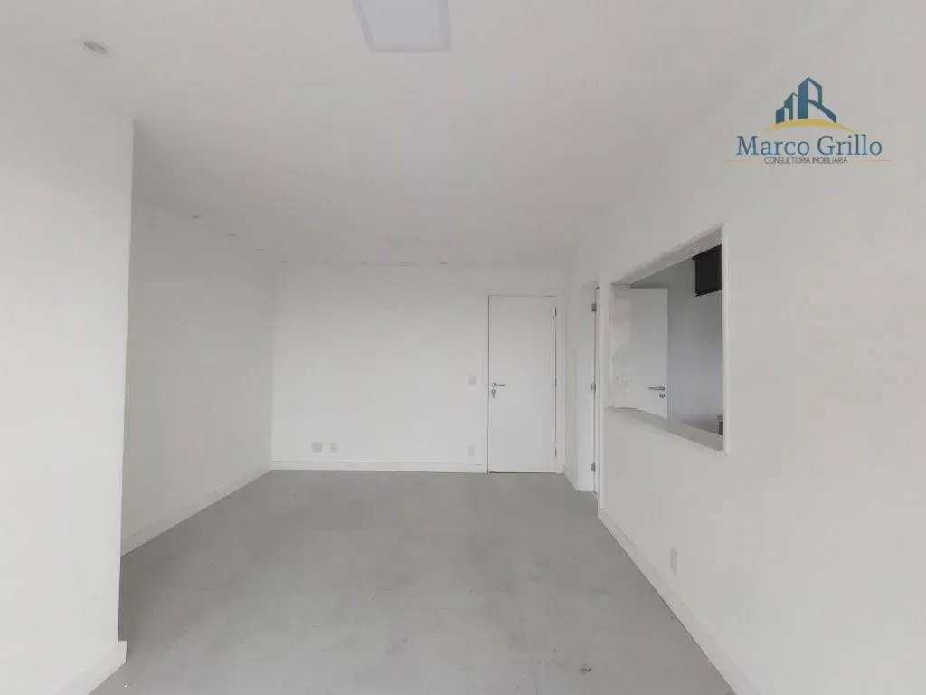 Apartamento de 1 dormitorio con balcón y lavabo — photo 21