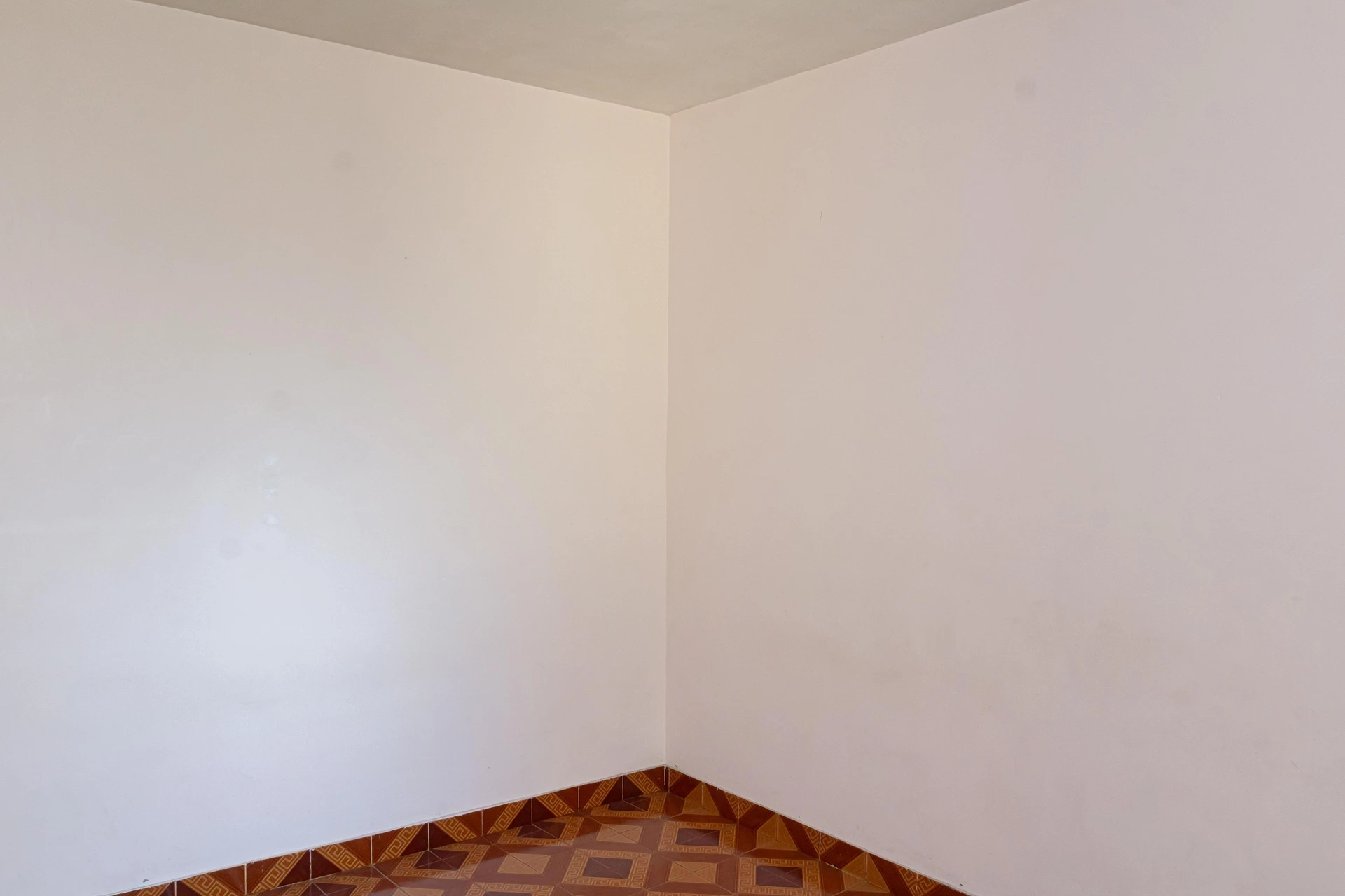 2-bedroom rental apartment with 1 bathroom and parking — photo 39
