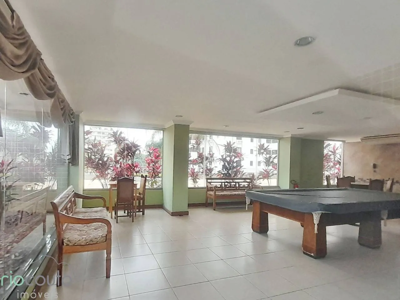 Park view in a one-bedroom apartment, 76 m² — photo 31