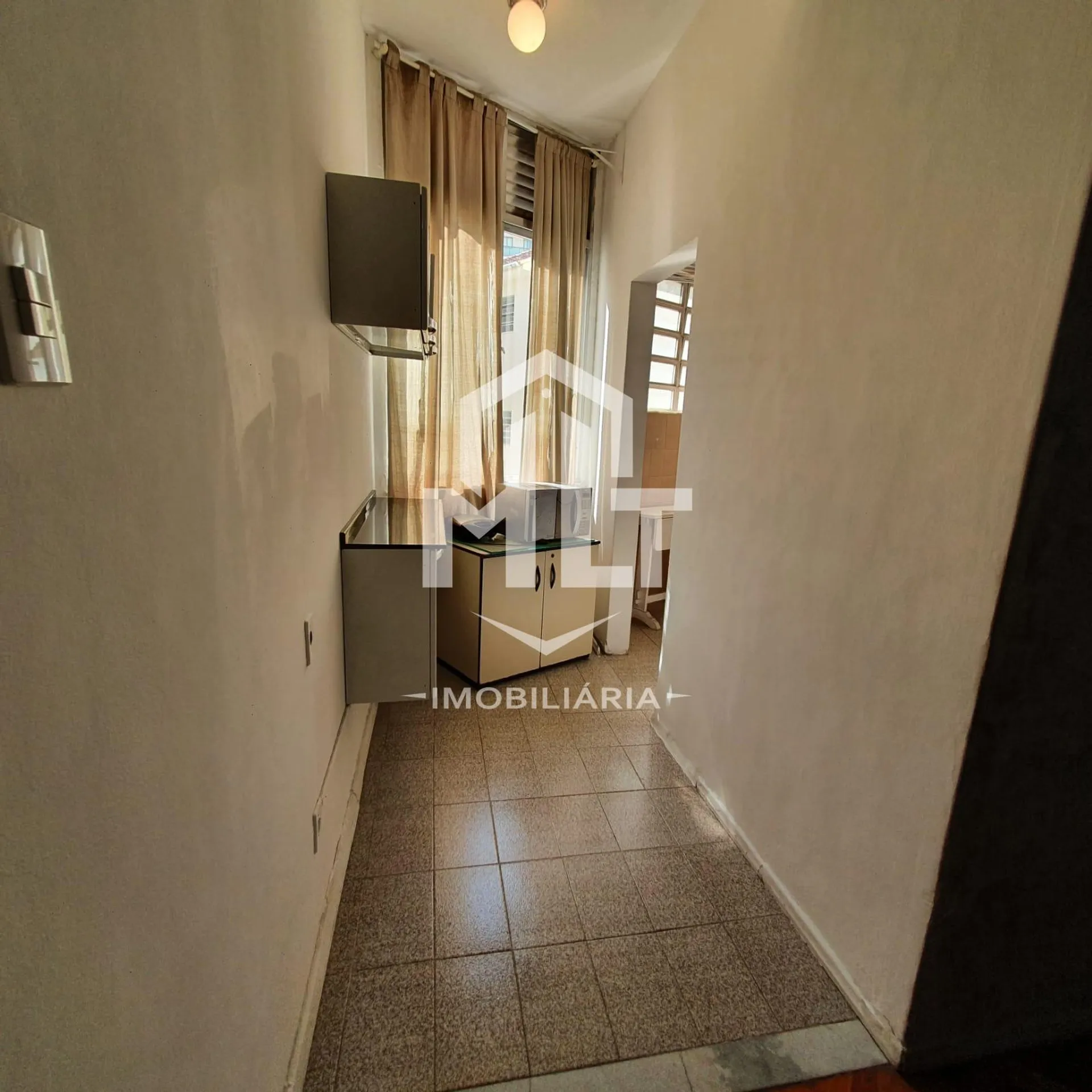 Apartment, 53 m², with wood or laminate floors — photo 9