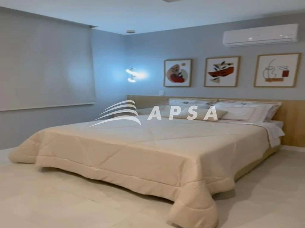 Furnished triplex house with 490 m², 5 en-suite rooms — photo 10