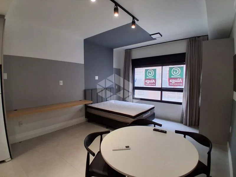 1 quarto e janelas do piso ao teto: apartamento de 45 m² — photo 10