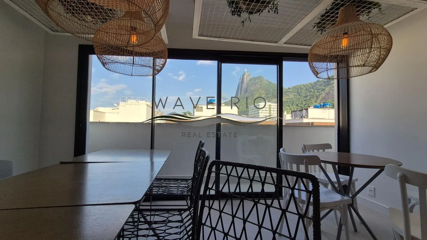 One-bedroom apartment with a mountain view in Rio de Janeiro — photo 15