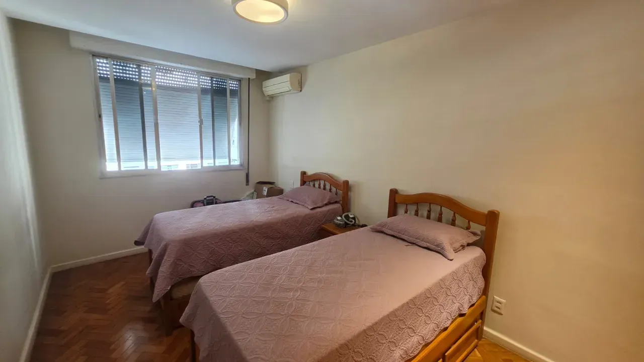 Apartamento com cozinha fechada e 3 quartos — photo 24