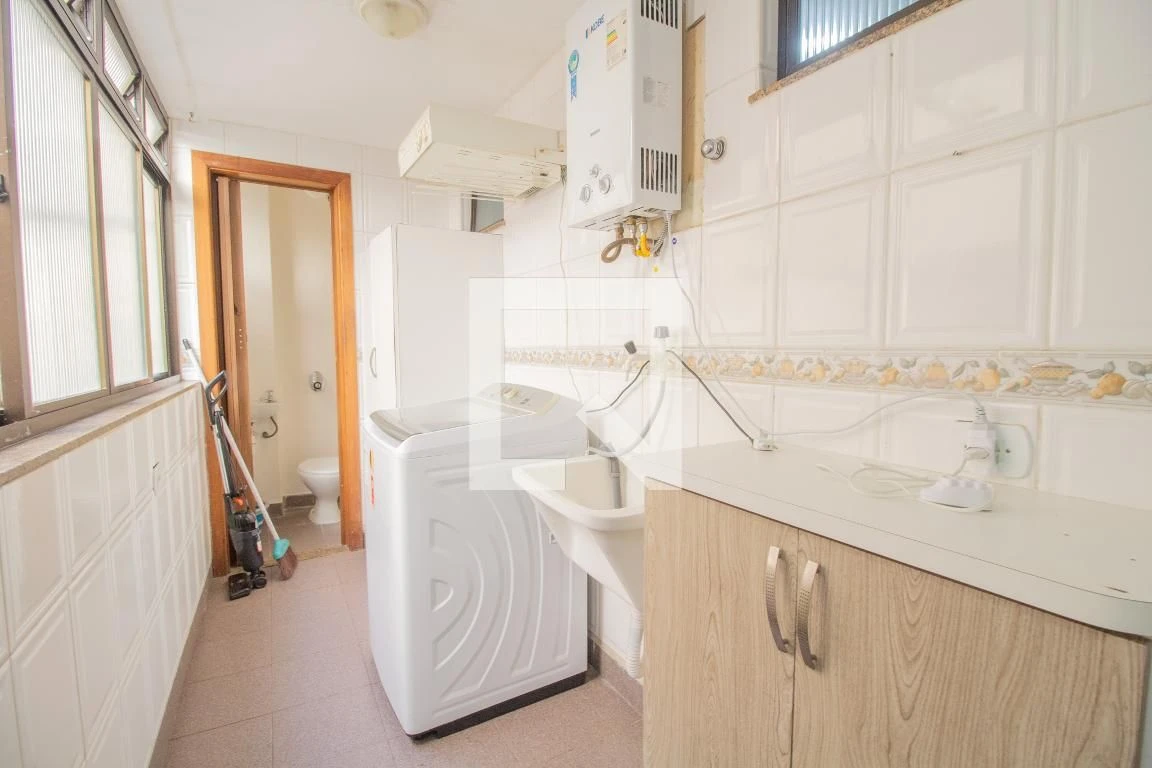 Furnished apartment with 2 bedrooms and 2 bathrooms — photo 8