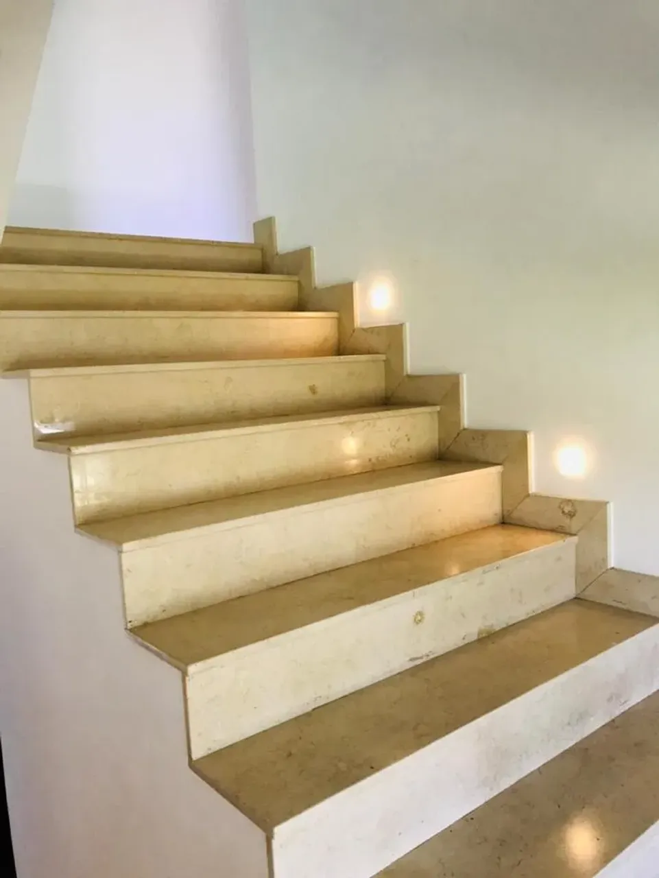 House with 5 bedrooms 5 bathrooms and 4 parking spaces — photo 8