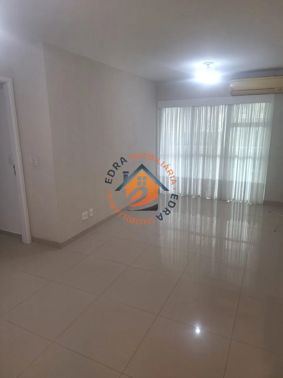 Rental apartment with balcony and 2 bedrooms — photo 6