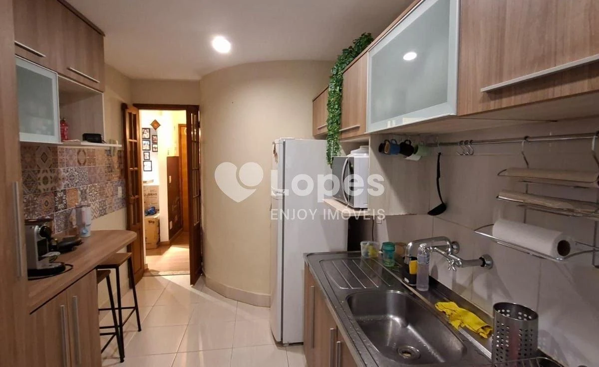 2-bedroom apartment with a mountain view in Rio de Janeiro — photo 30