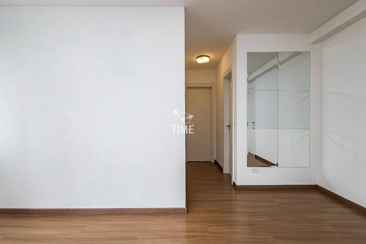 2-bedroom apartment with a home office in Curitiba — photo 27