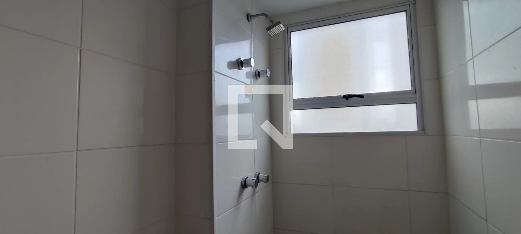 2-bedroom apartment in a building with a pool — photo 19