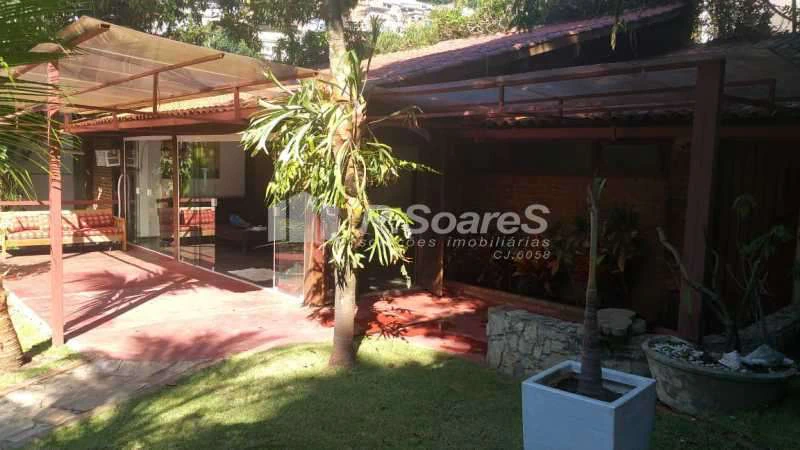 House with 7 bedrooms and a built-in grill balcony — photo 5