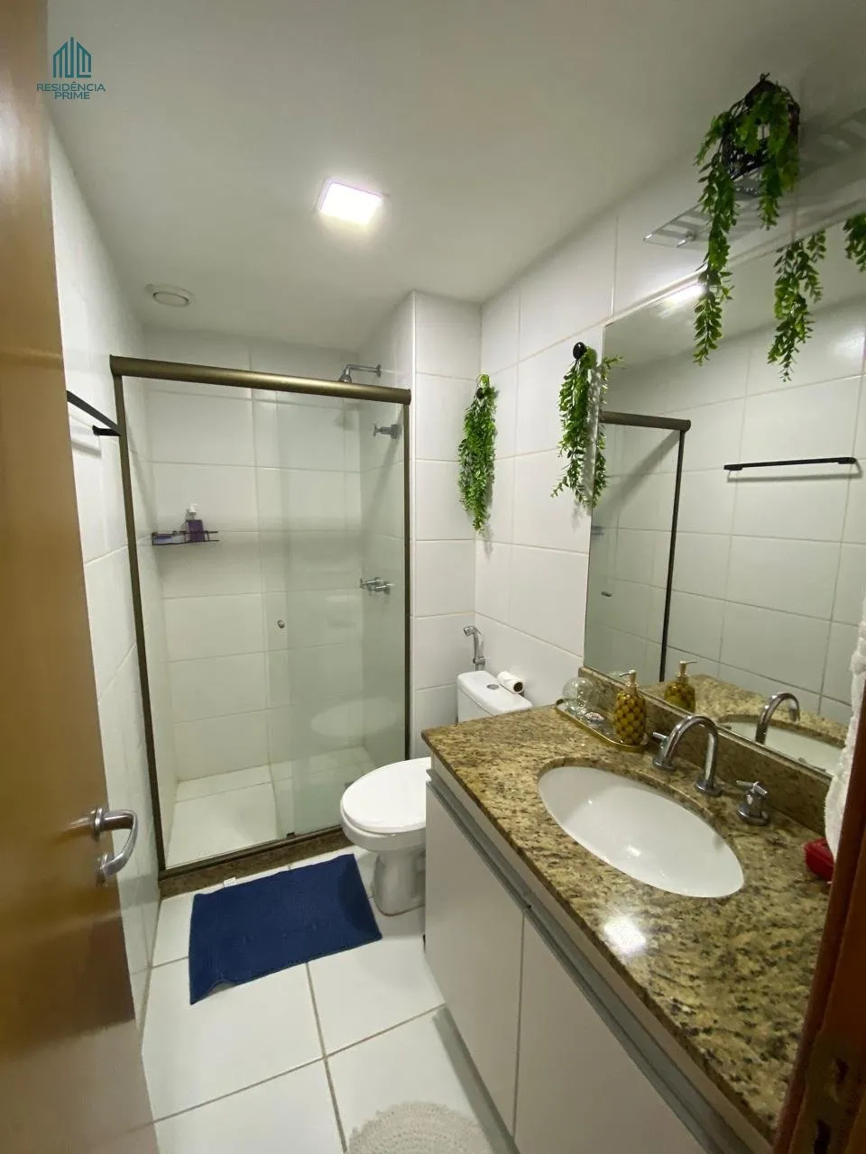 Furnished 3-bedroom apartment with 3 bathrooms — photo 10
